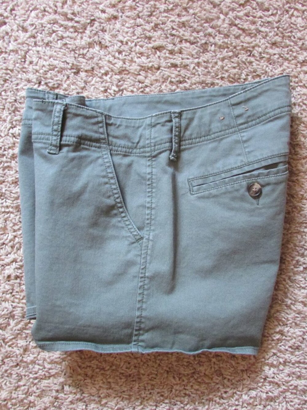 American Eagle 6 Olive Green Stretch Shortie Shorts EUC